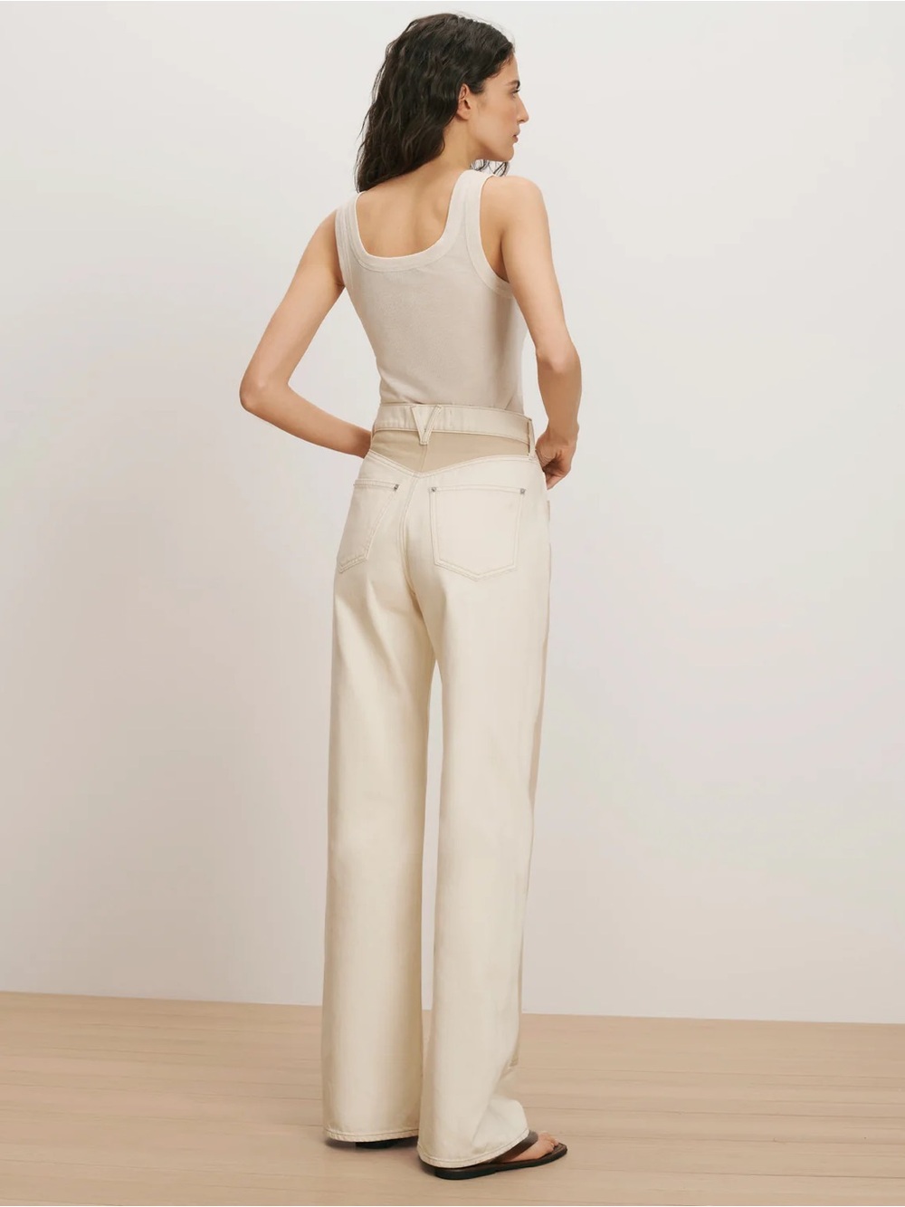 Veronica Beard Two-Tone White and Beige Panel Wide-Leg Jeans - Picture 4 of 8
